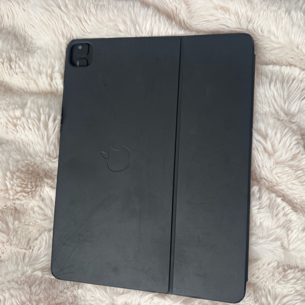 Apple iPad Keyboard / Case – Model A2039
